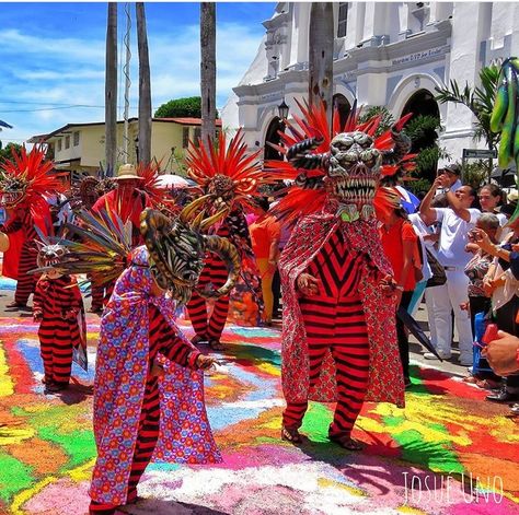 Panamanian Culture Aesthetic, Panama Aesthetic, Panamanian Culture, Panama Culture, Catholic Aesthetic, Folk Culture, Panama Travel, Color Festival, Panama City Panama