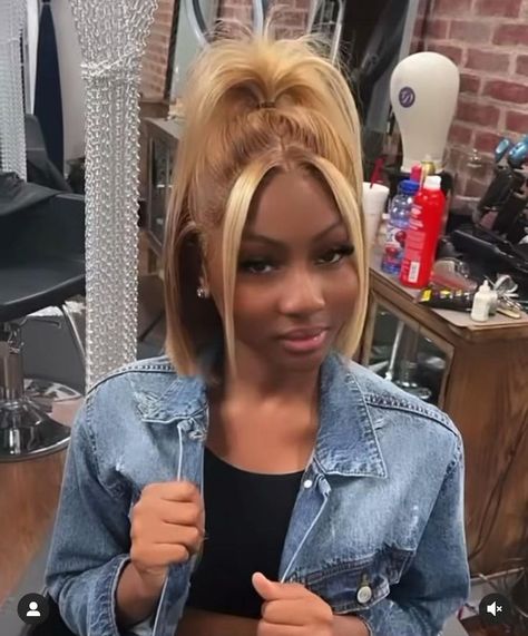 Bob Wig Styled For Black Women, Styles With Bob Wig, Highlighted Bob Wigs For Black Women, Bob Wig Ideas Black Women, Styled Bob Hair Ideas Black Women, Short Blonde Half Up Half Down, Up Down Bob Hairstyles Weave, Blonde Bob Sew In, Honey Blonde Ponytail Weave