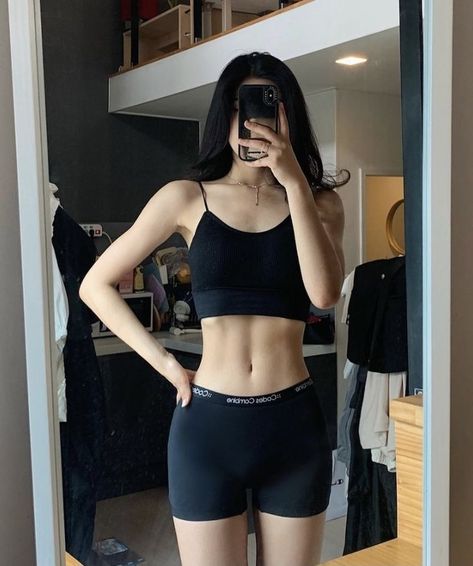 Ideal Body Shape Aesthetic, Korean Ideal Body, Ulzzang Body, Korean Fits, Ideal Body, Fitness Inspiration Body, Body Motivation, Body Inspiration, روتين العناية بالبشرة