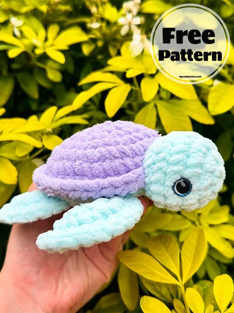 Free Baby Sea Turtle Crochet Pattern Sea Turtle Crochet Pattern, Crochet Turtle Pattern Free, Pie Crochet, Sea Turtle Crochet, Turtle Pie, Turtle Plushie, Crochet Turtle Pattern, Baby Sea Turtle, Crochet Fish