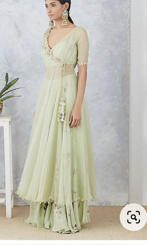 Trendy Outfits Indian, Indian Outfits Lehenga, Ethnic Wedding, Traditional Indian Dress, Indian Dresses Traditional, Traditional Indian Outfits, Designer Party Wear Dresses, Ethnic Outfits, Designer Dresses Casual