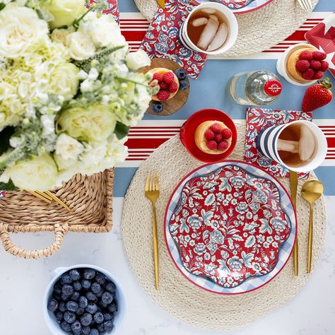 Are you ready for the 4th of July? Shop tabletop and decor available at getgatherings.com 🎆 Memorial Day, Tablescapes, 4th Of July, Party Ideas, Table Top