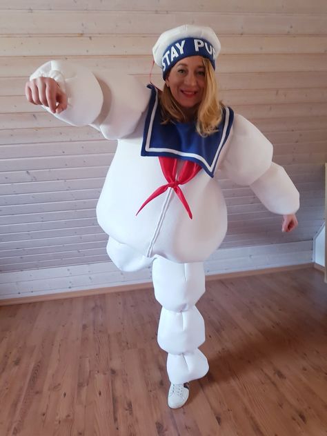 Stay Puft ,Ghostbusters ,Marshmellow Man Stay Puft Marshmallow Man Costume Women, Stay Puffed Marshmallow Man Costume Diy, Marshmallow Man Costume, Diy Costumes Men, Ghostbusters Costume, Marshmallow Man, Costume Carnaval, Stay Puft, Couples Costume