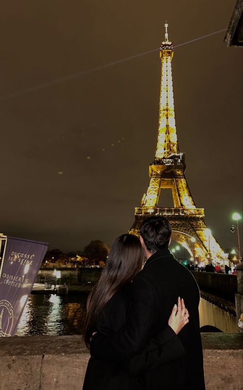 Paris Couple, Paris Summer, Vision Board Images, 사진 촬영 포즈, Paris Pictures, Vision Board Photos, Vision Board Pictures, Paris Aesthetic, Dream Vision Board