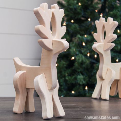 Transform scrap wood into a charming DIY tabletop reindeer with this easy tutorial. Perfect for the holidays and throughout the winter season. Natal, Christmas Wood Patterns Templates, Reindeer Scroll Saw Patterns, Wooden Turkeys Diy, Scrap Wood Projects Diy Christmas Gifts, Diy Wood Turkey, Christmas Craft Workshop Ideas, Christmas Crafts From Scrap Wood, Diy Wooden Decorations