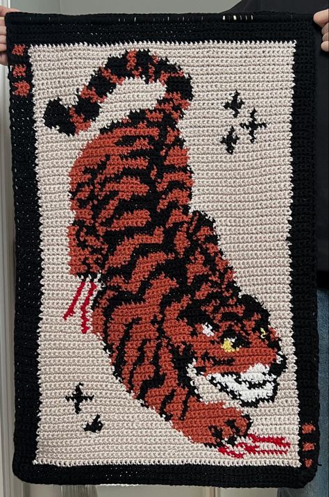 Tiger Tapestry Crochet, Tiger Crochet Blanket, Tiger Alpha Pattern, Cheetah Print Crochet, Tiger Pixel Art, Tapestry Crochet Patterns Charts, Tapestry Crochet Blanket, Tiger Tapestry, Tiger Crochet