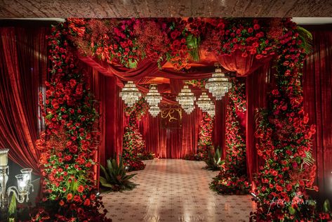 Petalsndrapes Here is a regal pathway that leaves you awestruck Indian Beach Wedding, Ganesh Decoration, Royal Decor, Weddings 2024, Wedding Gate, Entrance Arch, Nikah Decor, Reception Stage Decor, Royal Decorations