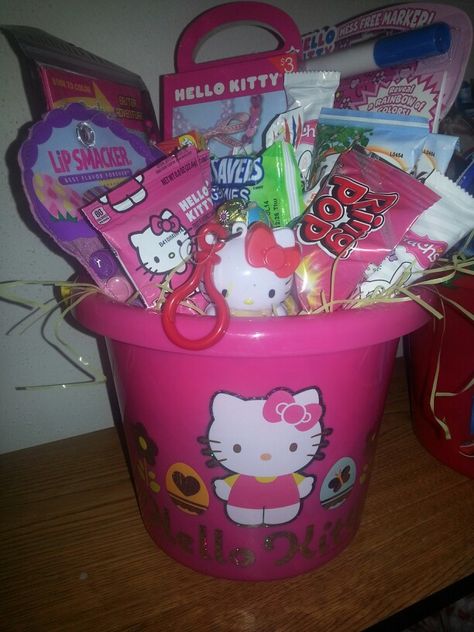 Hello Kitty Easter basket Burr Basket Hello Kitty, Hello Kitty Birthday Gift Basket, Hello Kitty Christmas Basket, Hello Kitty Halloween Basket, Hello Kitty Easter Basket, Hello Kitty Easter, Pink Easter Basket, Hello Kitty Birthday Theme, Batman Gifts