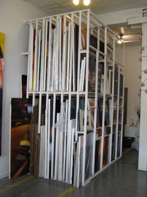 painting storage, for all painting sizes Home Art Studios, Rangement Art, Painting Storage, Art Studio Storage, Artist Workspace, Studio Storage, Loft Area, Art Studio Space, Art Studio Organization