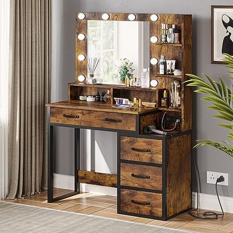 Industrial Vanity Table, Western Style Vanity, Wood Makeup Vanity Ideas, Cool Room Furniture, Dark Wood Vanity Bedroom, Farmhouse Room Bedrooms, Vanity Dresser Ideas, Rustic Dressing Room, Western Dresser Furniture