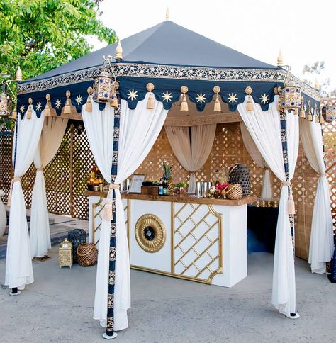 Keep Raising the Bar! Here are some of our favorite tented bars from the last few years. From beaches to ballrooms - Raj Tents' bar tents kick it all up a notch. Tent Decor, Indian Tent Decor, Arabian Tent, Arabian Nights Theme, Boho Tent, Arabian Nights Party, Moroccan Party, Stand Feria, Moroccan Theme