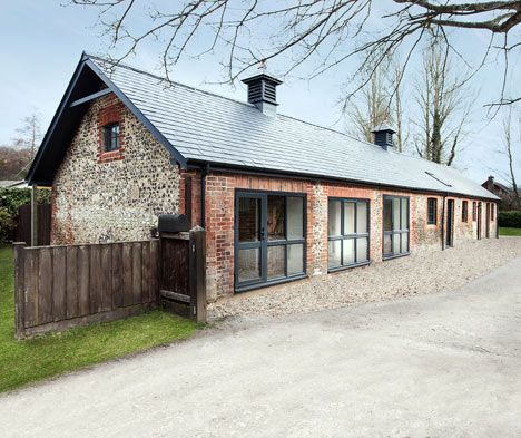 Manor House Stables by AR Design Studio Ar Design, Rustic Exterior, Primitive Homes, Casa Country, Barn Ideas, Architectural Practice, Barn Conversion, Barn Style House, Modern Barn