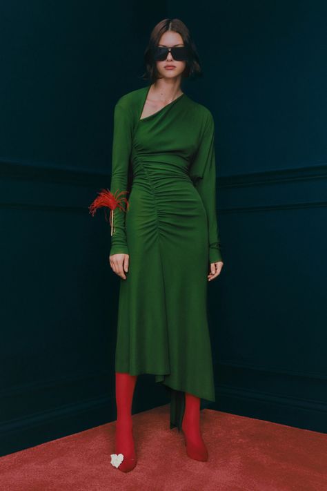 Victoria Beckham Resort 2023 Collection | Vogue Bouchra Jarrar, Resort 2023, Ruched Midi Dress, Lingerie Dress, 2023 Collection, New Classic, Dream Team, Retro Dress, Victoria Beckham