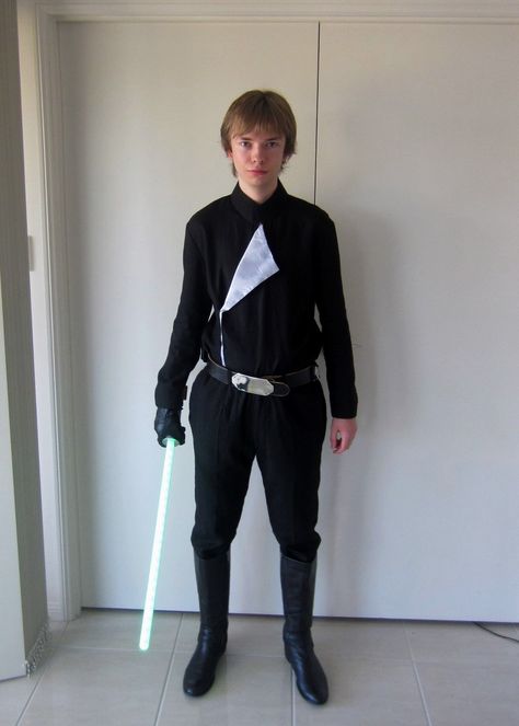 Luke Skywalker - Return of the Jedi Cosplay by KyleStyle26.deviantart.com on @DeviantArt Luke Skywalker Outfit, Luke Skywalker Cosplay, Luke Skywalker Costume, Star Wars Disneybound, Luke Skywalker Jedi, Jedi Outfit, Jedi Cosplay, Jedi Costume, Cosplay Inspo