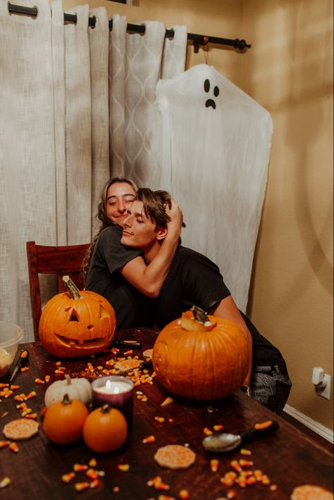 Fall Date Ideas, Halloween Date, Dream Dates, Romantic Date Night Ideas, Fall Dates, Cute Date Ideas, Home Decor Idea, Home Decor Living Room, Good Dates