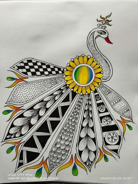 https://pin.it/4ih28kH Peacock Mandala Art, Bird Mandala, Vishnu Ji, Peacock Mandala, Madhubani Paintings, Coil Pottery, Fabric Paint Designs, Cool Paper Crafts, Mandala Designs