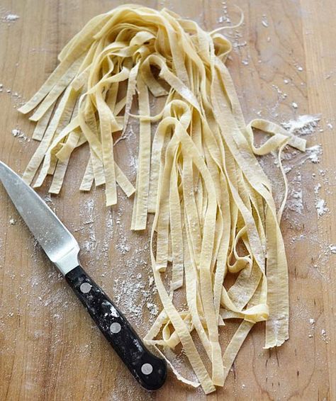 How to make fresh pasta from scratch Make Pasta From Scratch, Make Fresh Pasta, Fresh Pasta Dough, Pasta From Scratch, Make Pasta, Egg Pasta, Making Pasta, Happy Kitchen, Barefoot Contessa