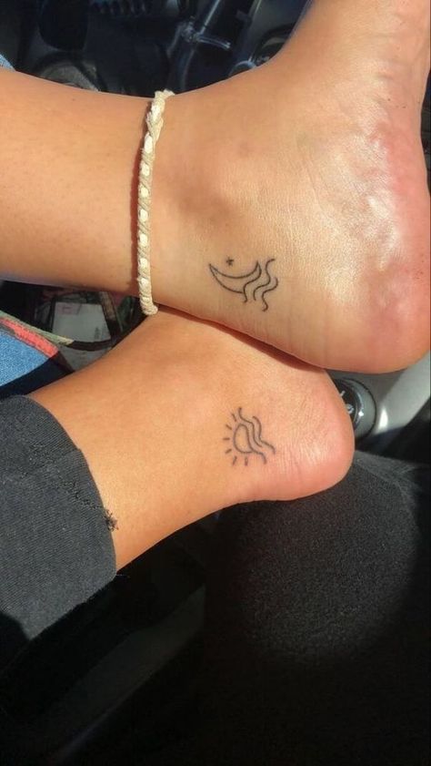 Ankle Tattoo For Girl, Small Foot Tattoos, Tato Minimal, Tattoo Placements, Tattoo Trend, Small Tattoos With Meaning, Moon Tattoo Designs, Inspiration Tattoos, Small Tattoos Simple