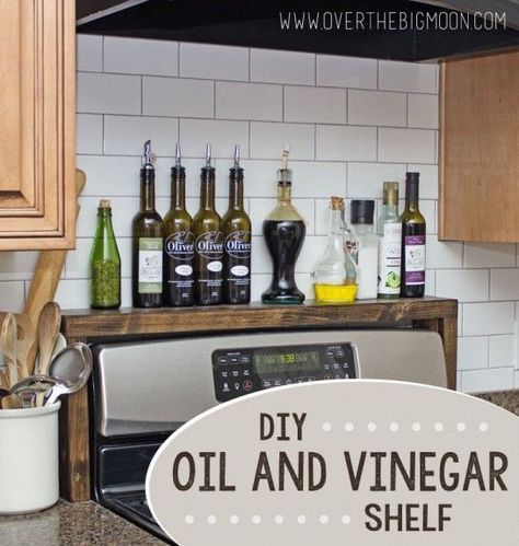 DIY Oil and Vinegar Shelf for over the Stove! Love this so much! From www.overthebigmoo...! Diy Kitchens, Kitchen Design Diy, Window Shelves, Kabinet Dapur, Diy Kitchen Decor, Kitchen Decorating, Kitchen Diy, House Beautiful, Kitchen Redo