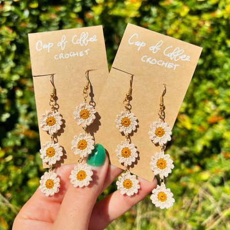 What a cute little pair 😍 These have been so popular recently! The antique white and gold look so good together. Check out my full collection of earrings on Etsy! Link in my profile ✨ Made with #Gütermann’s Top Stitch thread and a 0.6mm hook 🧵 Pattern is my own ✨ #crochetersofinstagram #crocheter #crochetaddict #etsy #crochettrends #crochetofinstagram #crochetinspiration #crochet #crochetdaily #coffee #crochettherapy #craftastherapy #yarn #microcrochetjewellery #microcrochetjewelry #micro... Micro Crochet Earrings Pattern, How To Make Crochet Earrings, Small Crochet Earrings, Micro Crochet Earrings, Coffee Crochet, Crochet Projects To Sell, Crochet Wreath, Earrings Crochet, Micro Crochet