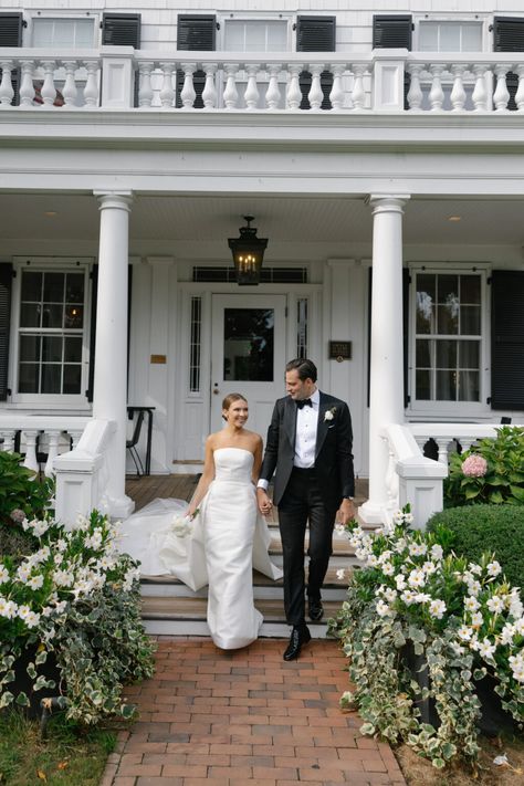 A Black-Tie Hamptons House Party–Esque Wedding at Topping Rose House Rehearsal Dinner Looks, Hamptons Wedding, Rose House, Wedding Money, Hamptons House, Coastal Wedding, Black Tie Wedding, Wedding Mood Board, Team Leader