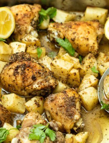 ONE PAN GREEK-STYLE ROASTED CHICKEN & POTATOES Roasted Chicken Potatoes, Greek Roasted Potatoes, Dimitras Dishes, Greek Chicken And Potatoes, Delicious Green Beans, Lemony Chicken, Red Potato Recipes, Greek Dinners, Summertime Salads