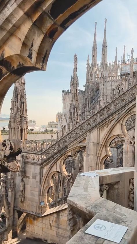 Duomo Cathedral, Milan Duomo, City Video, Italy Tourism, Milan Cathedral, Top Places To Travel, Italian City, Cathedral Architecture, Italy Tours