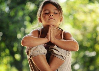 kid-meditation Meditation For Kids, Yoga For Children, Childrens Yoga, Yoga Kids, Yoga Posen, Mindfulness For Kids, Mindful Parenting, Kids Yoga, Pose Yoga