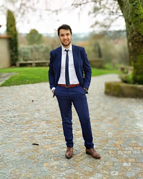 Blue suit combined with brown shoes and belt #suit #blue #brown Blue Suit Men, Suit Outfit, Suit Blue, Mens Attire, Men Suit, Blue Coat, Brown Shoes, Brown Colour, Men Style Tips