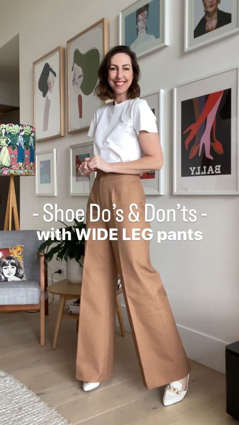 Shoes For Wide Legged Trousers, Ankle Boots Wide Leg Pants, Heels For Wide Leg Pants, Wide High Waist Pants Outfit, Wide Leg Trousers With Flats, Wide Leg Pants Shoes Outfit, Booties With Wide Leg Pants, Heels With Wide Leg Jeans, Chunky Boots With Wide Leg Pants