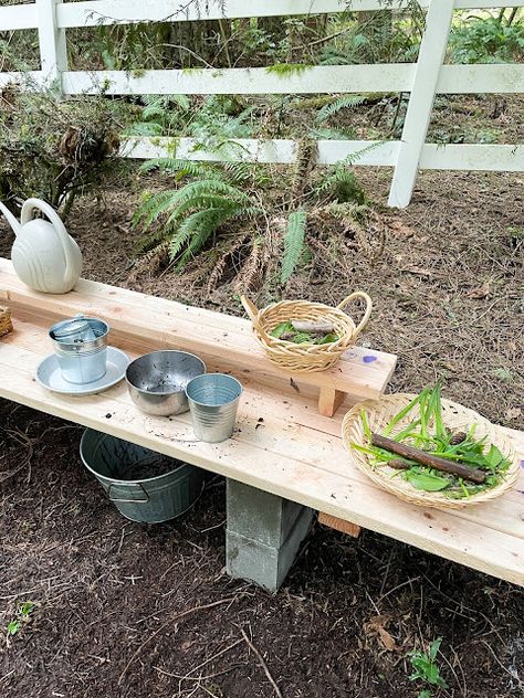 Mud Kitchen Area Ideas, Diy Mud Table For Kids, Outdoor Mud Kitchens For Kids Diy, Gravel Pit For Kids, Easy Mud Kitchen Diy, Ikea Mud Kitchen Hack, Diy Mud Kitchen Outdoor Play, Outdoor Mud Kitchens For Kids, Easy Mud Kitchen