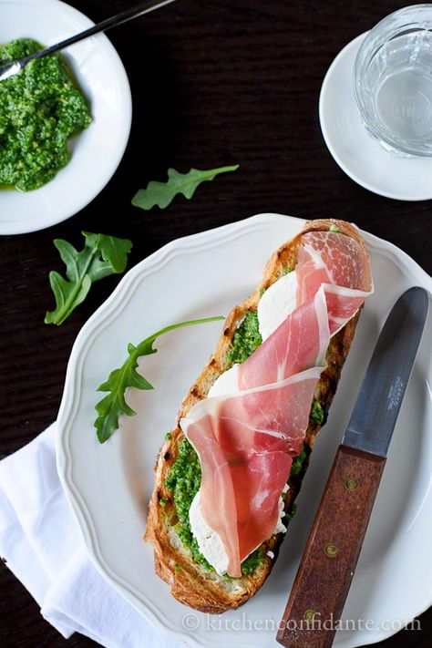 Bruschetta with Arugula Pesto | Kitchen Confidante Proscuitto Mozarella, Bruschetta Prosciutto, Bruschetta With Mozzarella, Pesto Bruschetta, Arugula Pesto Recipe, Mozzarella Prosciutto, Prosciutto Mozzarella, Pesto Sandwich, Bruschetta Toppings