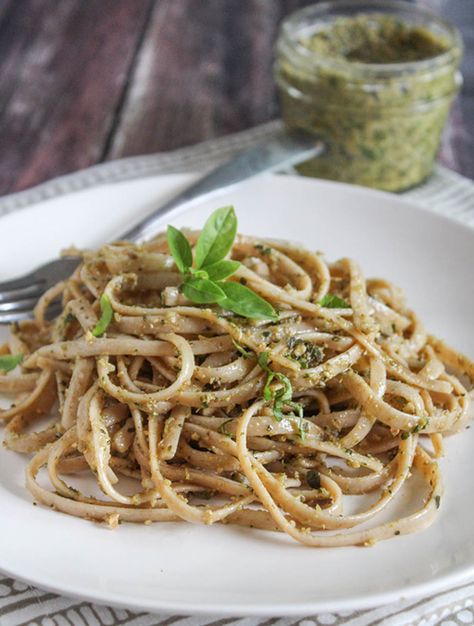 Broccoli Walnut Pesto Spicy Broccoli, Homemade Pesto Recipe, Zesty Salad, How To Make Broccoli, Fertility Foods, Chilled Desserts, Walnut Pesto, Vegan Parmesan Cheese, Homemade Spice Blends