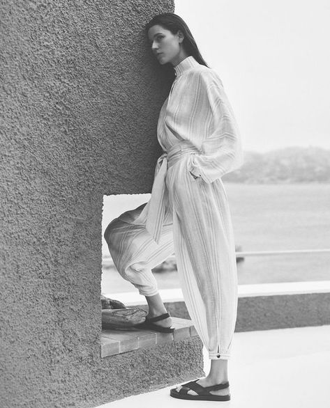 Loro Piana Resort 2024 Lensed by Annemarieke Van Drimmelen — Anne of Carversville Vivienne Rohner, Resort 2024, King Baby, Wallpaper Magazine, Brand Campaign, Daily Jewelry, Live Fashion, Fashion Photography Editorial, Vogue Italia