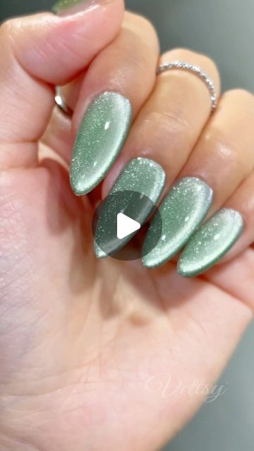 Vettsy on Instagram: "💅The elegant emerald green-Pastel Jelly Cat Eye-PJ04 Swatch🎨  👉 Shop the same nail supplies via my bio or visit vettsy.com  Follow @vettsystore & @vettsynails for more nail inspiration 🧚‍♀️  👭Tag friends who would like this👭  #vettsynails #nailsupply #nailsupplies #nailsathome #diynail #vettsycateye #pinknails #pinkcateye #cateyenails #glitternails #jellygreen #greennails #emeraldnails" Nail Green Pastel, Emerald Green Cat Eye Nails, Cat Eye Nails Green, Jelly Cat Eye Nails, Green Cat Eye Nails, Emerald Nails, Jelly Cat, Glitter Nails Acrylic, Velvet Nails