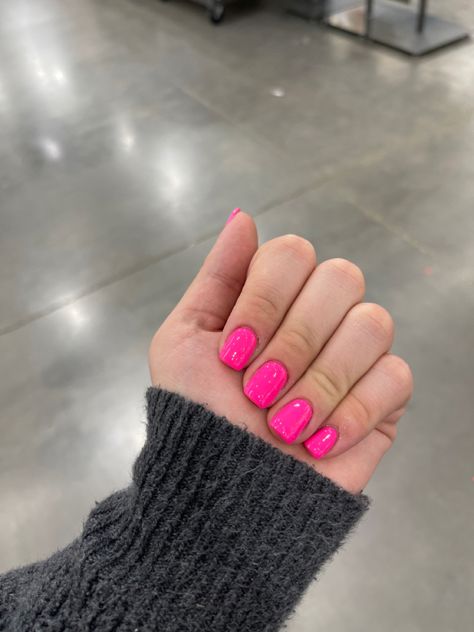 Short square acrylic nails with dnd gel polish! Dnd Tutti Frutti 719, Dnd Tutti Frutti, Watermelon Colored Nails, Dnd Summer Nails, Summer Nails Dnd, Dnd Summer Colors, Monthly Nails, Sns Ideas, Dnd Nails