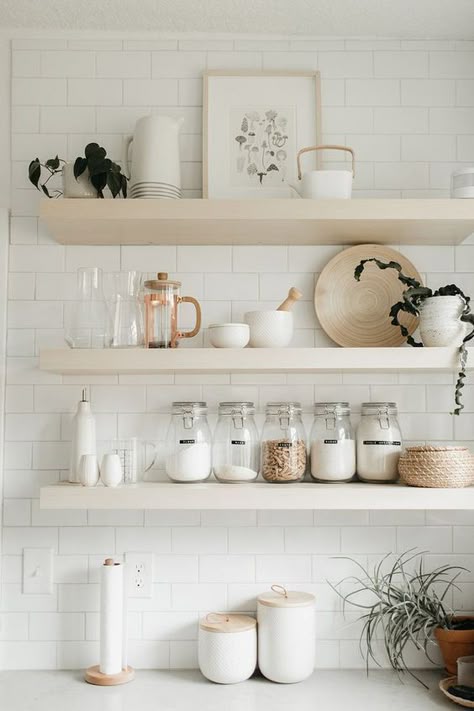 shelf inspiration - simple modern home decor ideas Shelf Inspiration, Kitchen Designs Layout, Boho Kitchen, Style Deco, Cool Ideas, Modern Diy, Style At Home, Kitchen Shelves, Kitchen Items