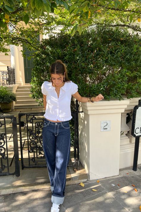 Our Minka Dink Jeans. Beautiful navy denim with white contrast stitch🌟🤍 Jeans And A Cute Top Outfit, Shirt Jeans Outfit Woman, Navy Blue Jeans Outfit, Navy Jeans Outfit, Scandinavian Fashion Summer, Jeans Outfit Men, Blue Jean Outfits, Jeans Outfit Women, Scandinavian Fashion