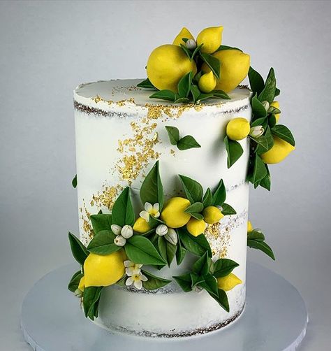 Bakery (@karine_jingozian) • Instagram photos and videos Lemon Themed Party, Pink Lemonade Party, Fiesta Tropical, Creative Cake Decorating, Cake Bakery, Tree Cake, Themed Wedding Cakes, Cakes For Women, Fake Cake