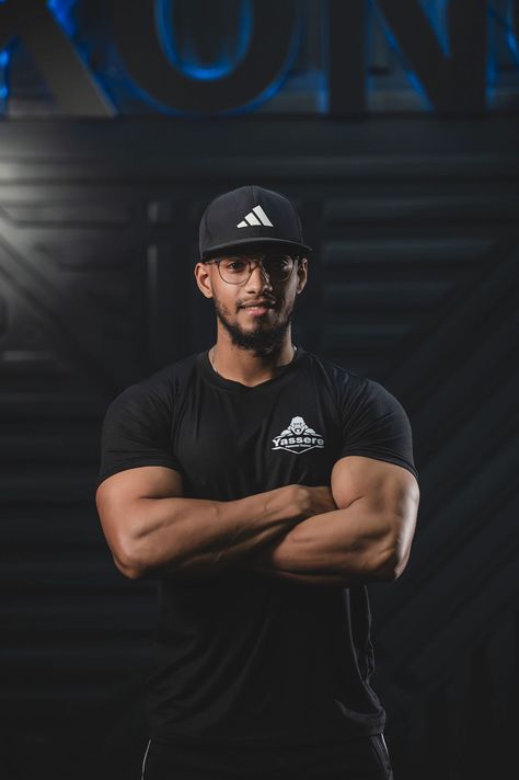 KONG PRO FITNESS by Robert Morel fotógrafo Mens Fitness Photography, Headshot Photoshoot, Fitness Portrait, Activewear Photoshoot, Gym Photography, Gym Trainer, Gym Photos, Business Photoshoot, Fitness Photoshoot