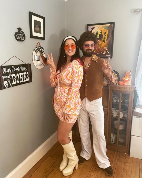 #halloweencostume #couplescostume #discoparty #70sfashion 70s Outfits Party Couples, 70s Disco Party Outfit Couple, Disco Couple Outfit, 70s Fashion Couple, 60s Couple Costume, 70s Couple Costume, Decades Party Outfit, 80s Outfits Party, 70s Disco Party Outfit