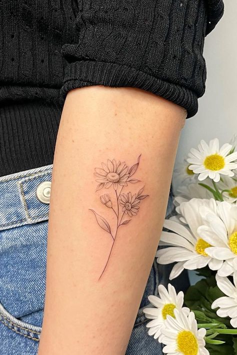 Half Daisy Tattoo, Daisy Tattoo For Mom, Blooming Daisy Tattoo, Marguerite Daisy Tattoo, Daisy Tattoo With Date, Daises Tattoos, Birth Flower Daisy Tattoo, Tattoo Of Daisy Flower, Dazy Flower Tattoo