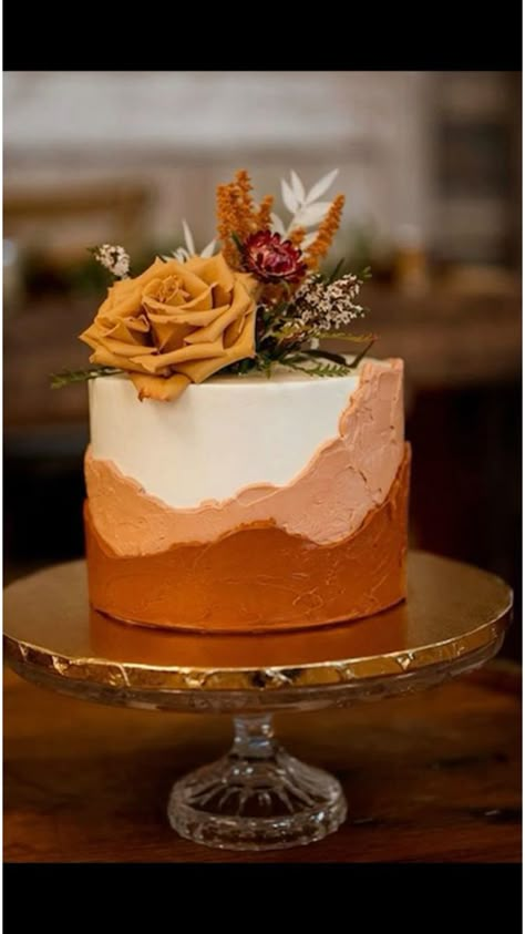 Burnt Orange Cakes, Emerald And Rust Wedding Cake, Rust Wedding Cake Ideas, Fall Simple Wedding Cake, Terracotta Cake Wedding, Single Tier Wedding Cake Fall, Fall Wedding Cakes Rustic Orange, Boho Terracotta Wedding Cake, Rust Cake Wedding