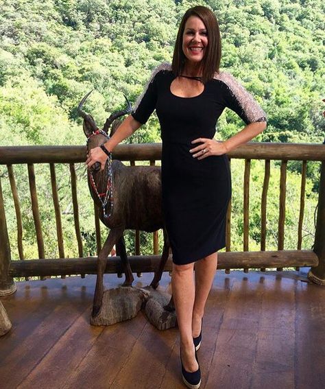 The LOVELY Julia Morris Julia Morris, Tv Personality, Hottest Celebrities, Kiwi, Favorite Celebrities, Amazing Women, Cold Shoulder Dress, Hairstyles, Rainbow