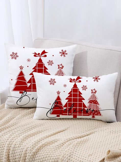 Christmas Cushions Ideas, Christmas Pillow Ideas, Christmas Pillows Diy, Xmas Pillows, Holiday Pillows Covers, Christmas Sewing Projects, Christmas Cushion, Holiday Throw Pillow, Quilted Table Runners Patterns