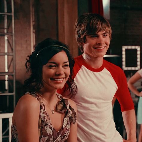 Gabriella High School Musical, Gabriela Montez, High School Musical Quotes, Zac Efron Vanessa Hudgens, Zac And Vanessa, Troy And Gabriella, Hig School, Zac Efron And Vanessa, High School Musical Cast