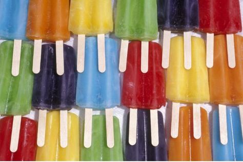 "he ultimate hot-weather treat. They were to be split in half and shared with playmates on curbs or front stoops." Summer Popsicles, Under 100 Calories, Organic Apple Cider Vinegar, Ice Lolly, Summer Snacks, Frozen Treat, Ice Pops, Frozen Desserts, Frozen Treats