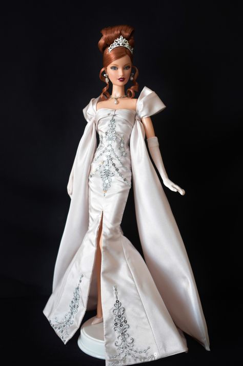 Barbie Convention, Barbie Bridal, Barbie Collector Dolls, Barbie Dress Fashion, Barbie Wedding, Barbie Gowns, Bride Dolls, Barbie Collector, Barbie Friends