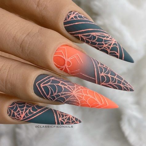 Trick Or Treat Nail Art, Ombre Fall Nails 2022, Spooky Ombre Nails, Ombré Fall Nails, Halloween Nails Ombre, Nail Halloween Designs, Halloween Ombre Nails, Colorful Halloween Nails, Stiletto Halloween Nails