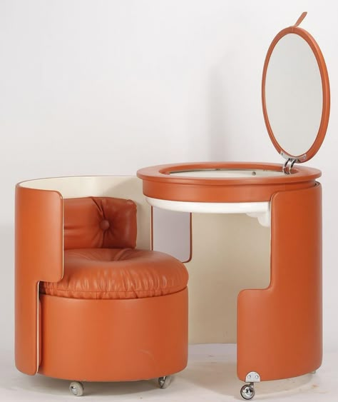 soup on Twitter: "thinking about this luigi massoni vanity… " Dilly Dally Vanity, Vanity Seating, Luigi Massoni, Dilly Dally, Barrel Furniture, Funky Furniture, Cool House Designs, Retro Home, Table Storage